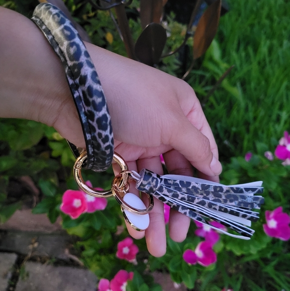 Keychain bracelet - Picture 3 of 3